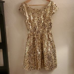 Windsor brilliant gold sequins short sleeve dress